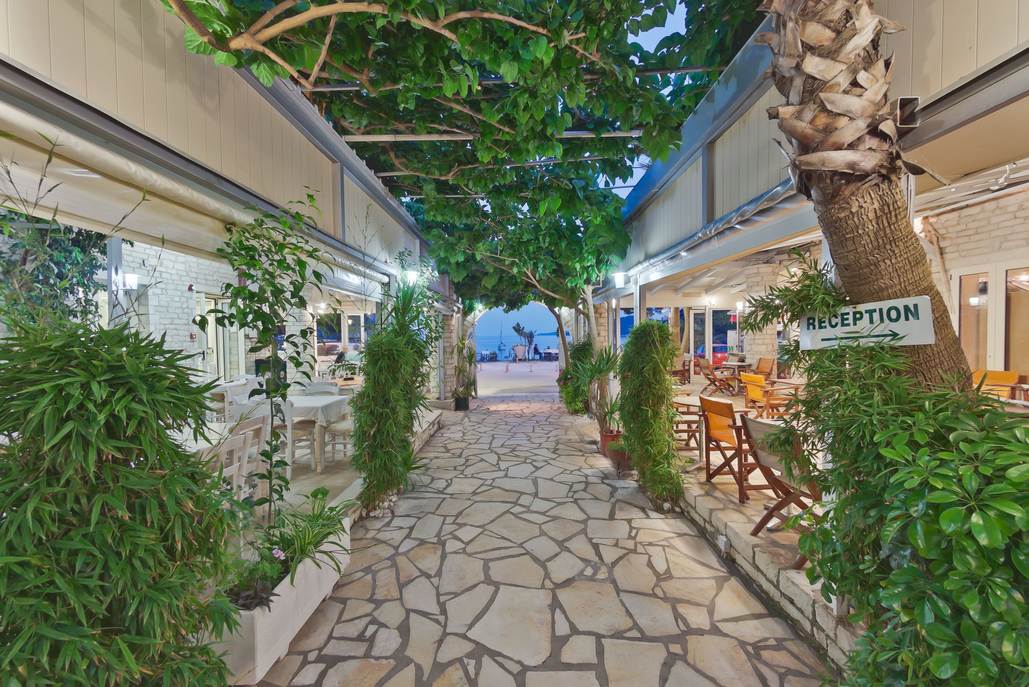 Rouda Bay Beach Hotel Mikros Gialos Exterior photo